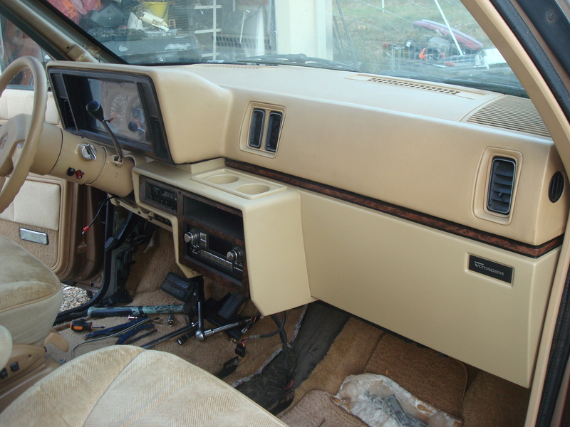 Le S1 V6 Medium Desert Brown Metallic de Gillesbd47 - Page 14 Dsc00011