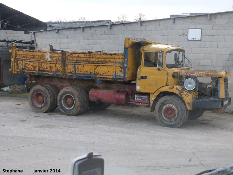 Berliet (cabine a capot) - Page 10 P1170928