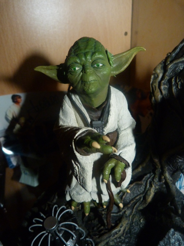 Kotobukiya - Yoda on Dagobah - ARTFX - Page 2 P1090012