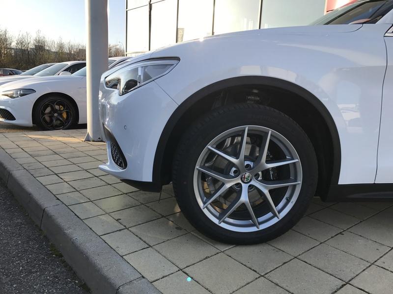 Alfa Stelvio - Page 6 Img_0422