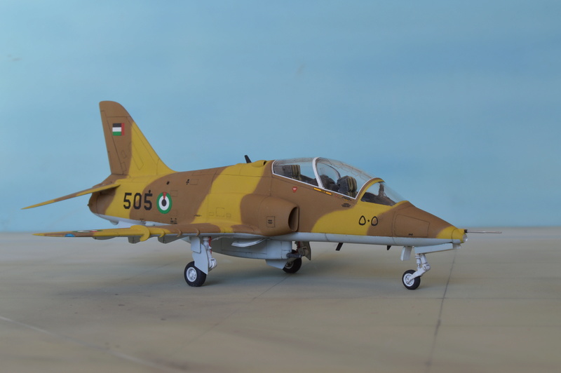 BAE Hawk  Dubai  Italeri  1/72 Dsc_0015
