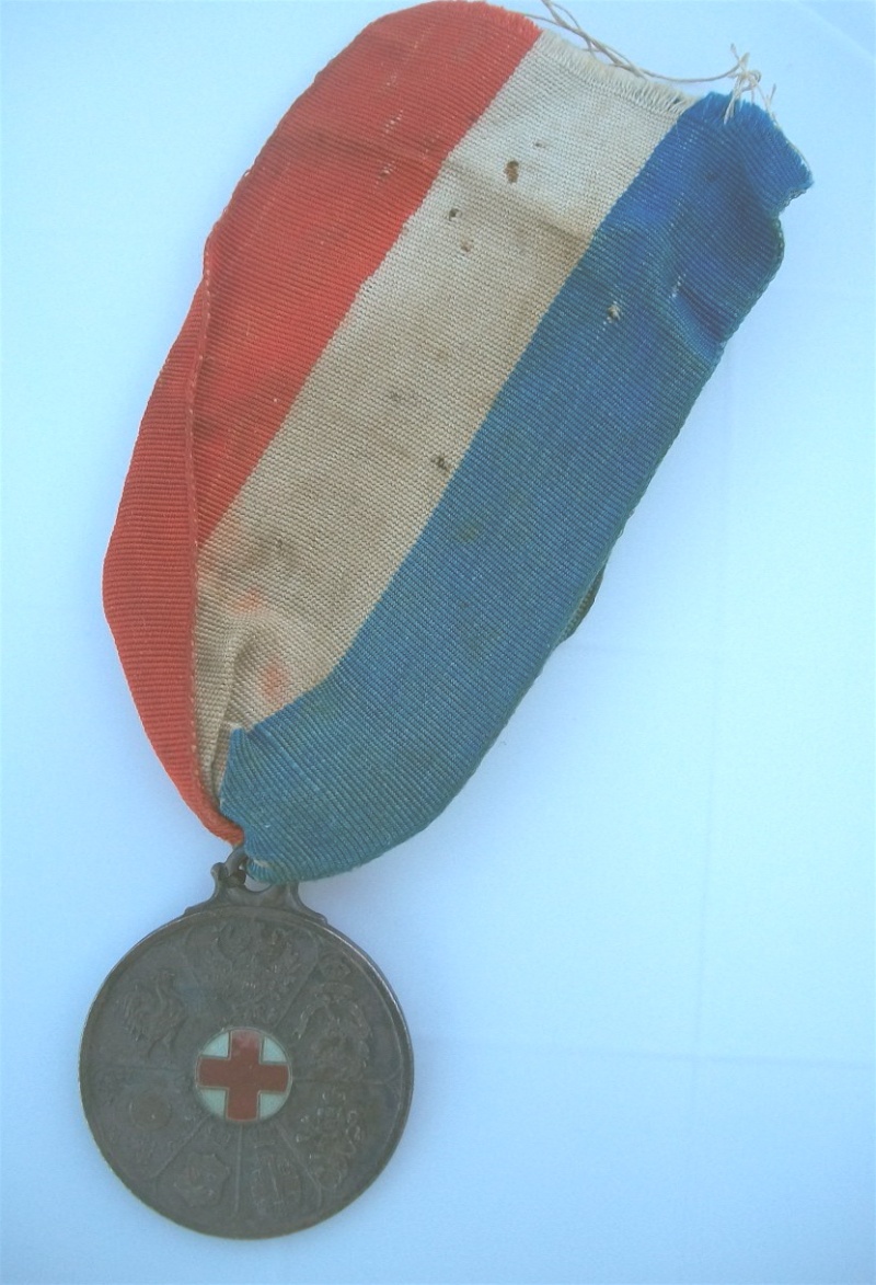 médaille blessés français 1 er type ?  100_6721