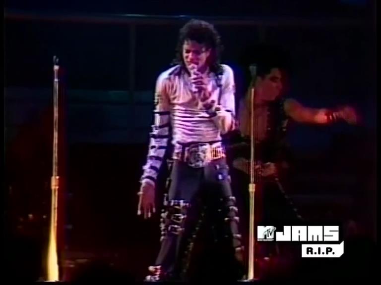 Bad Tour 88 Heartbreak Hotel (Kansas city) Bad_to11