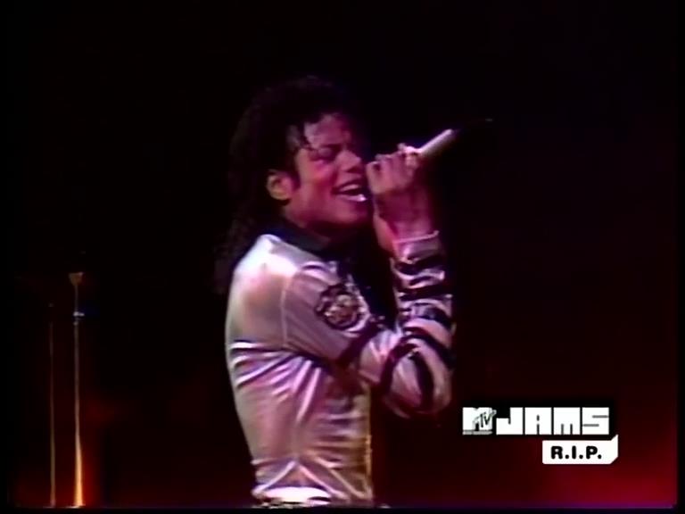 Bad Tour 88 Heartbreak Hotel (Kansas city) Bad_to12