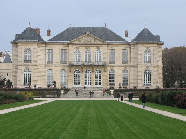 L'hôtel de Biron, depuis Musée Rodin 800px-10