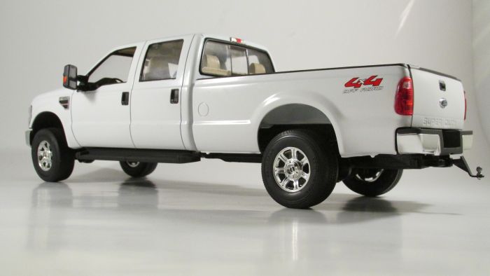 MENG 1/24 ford F350 duty crew cab 1999 - Page 2 Img_3238