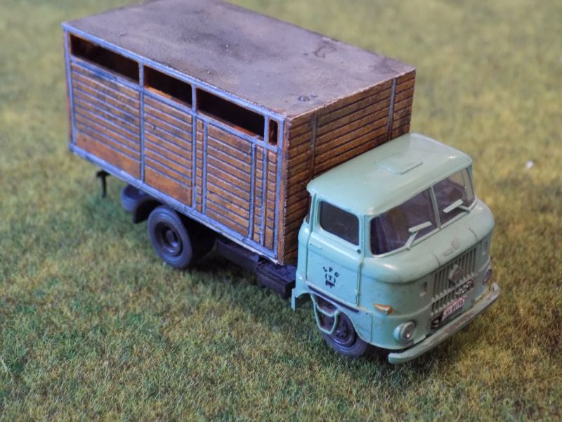 IFA W50 mit Viehaufbau Vieh-013