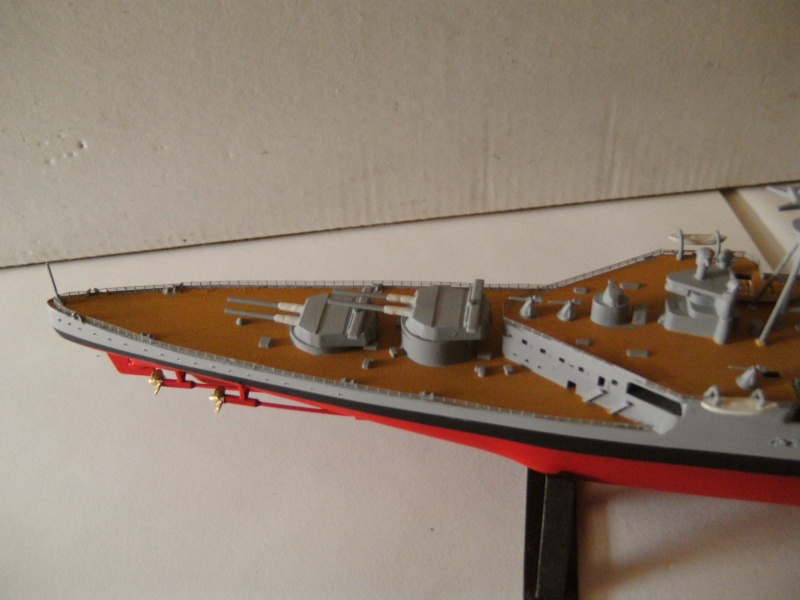 H.M.S. Hood von Airfix in 1:600 Pict0018