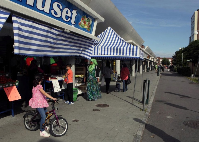 La suède refuse les papiers aux démocrates kabyles... par contre elle est généreuse  avec les islamistes!  316