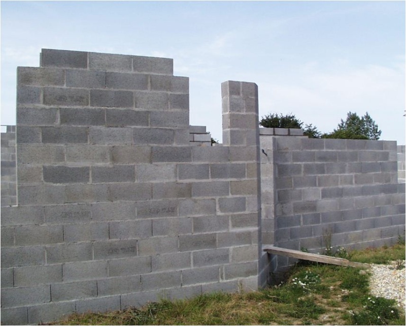 AUTO-CONSTRUCTION : LA MAISON D'EN FACE - Page 4 Const130