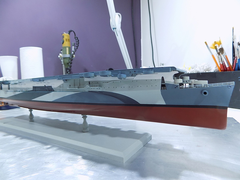 USS Independance CVL22 (Dragon 1/350°) par horos - Page 2 Dscn0449
