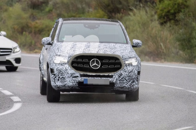 2018 - [Mercedes] GLE II ( ML IV ) - Page 3 Merce110