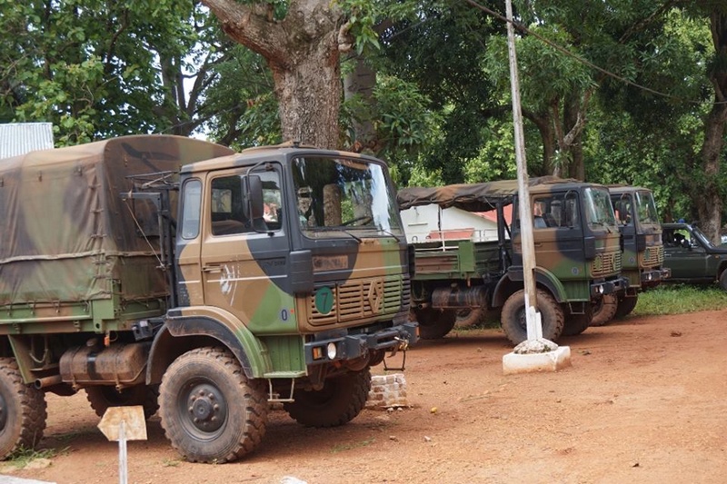 Armées de la République centrafricaine  - Page 3 7282