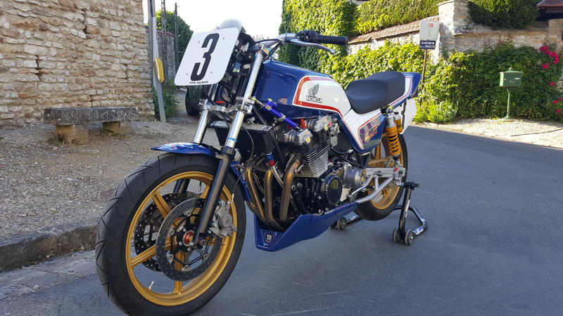 future cb 1100 f superbike - Page 3 003_510