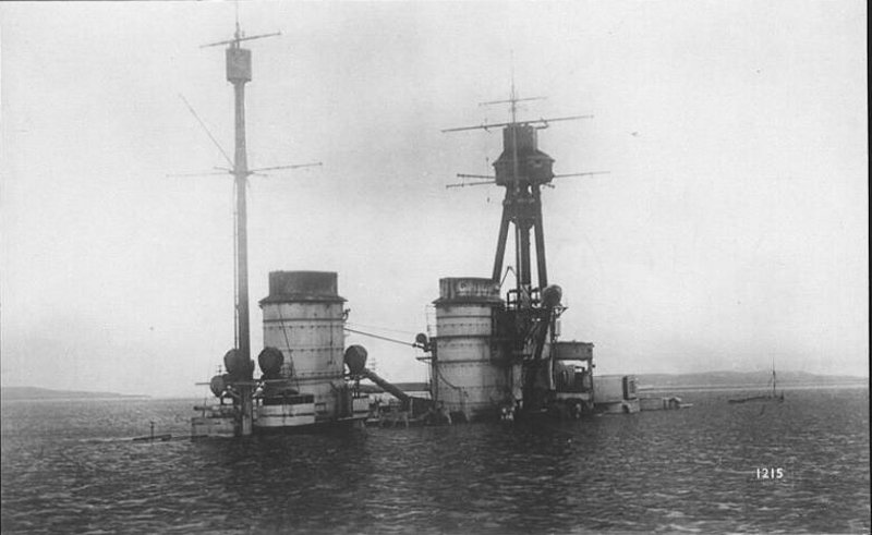 21 JUIN 1919 le sabordage de la flotte allemande, Scapa Flow Hinden10