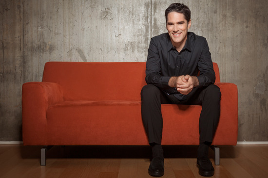 Thomas Gibson - Page 43 Conten10