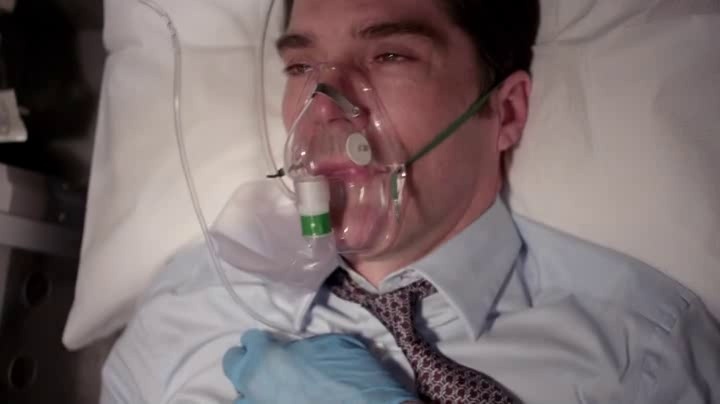 Screencaps de Hotch - Page 19 Vlcsna79