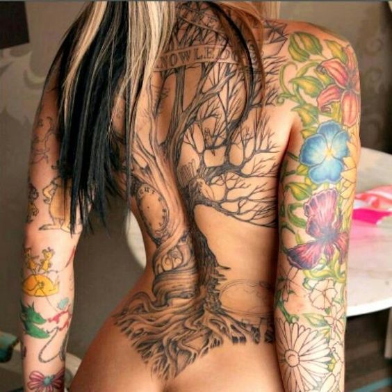 CHARME - Les plus belles femmes sont tatouées... - Page 3 809c1a10