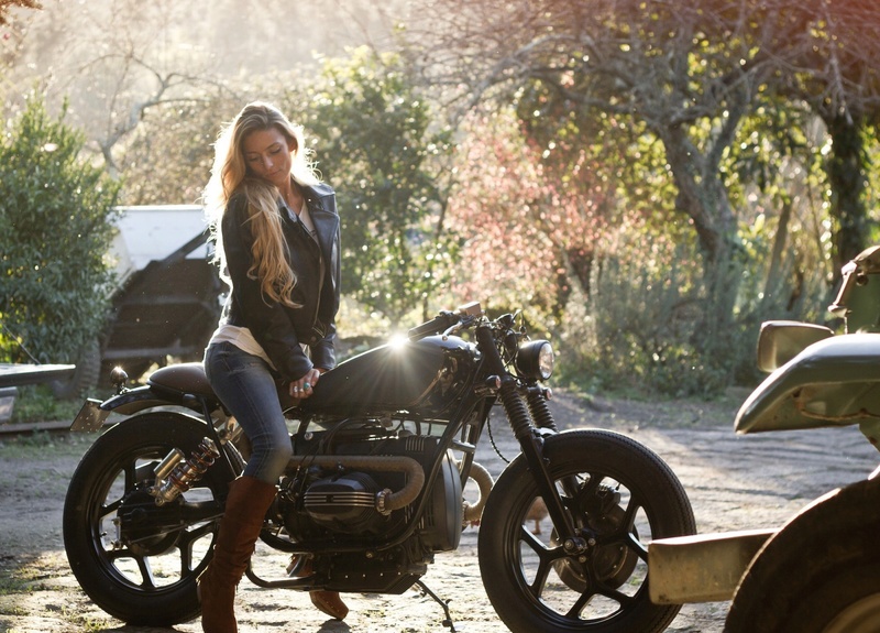 BIKES and GIRLS (sujet unique) - Page 10 Bmw-r810