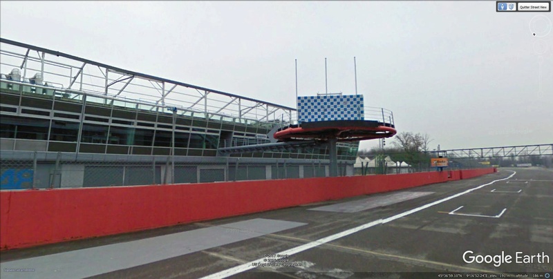 Roulez sur les circuits automobile et moto avec Street View Monza110