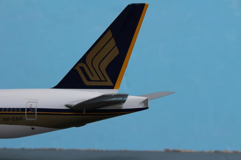 BOEING 777-300 ER SINGAPORE INTERNATIONAL AIRLINES Boeing15