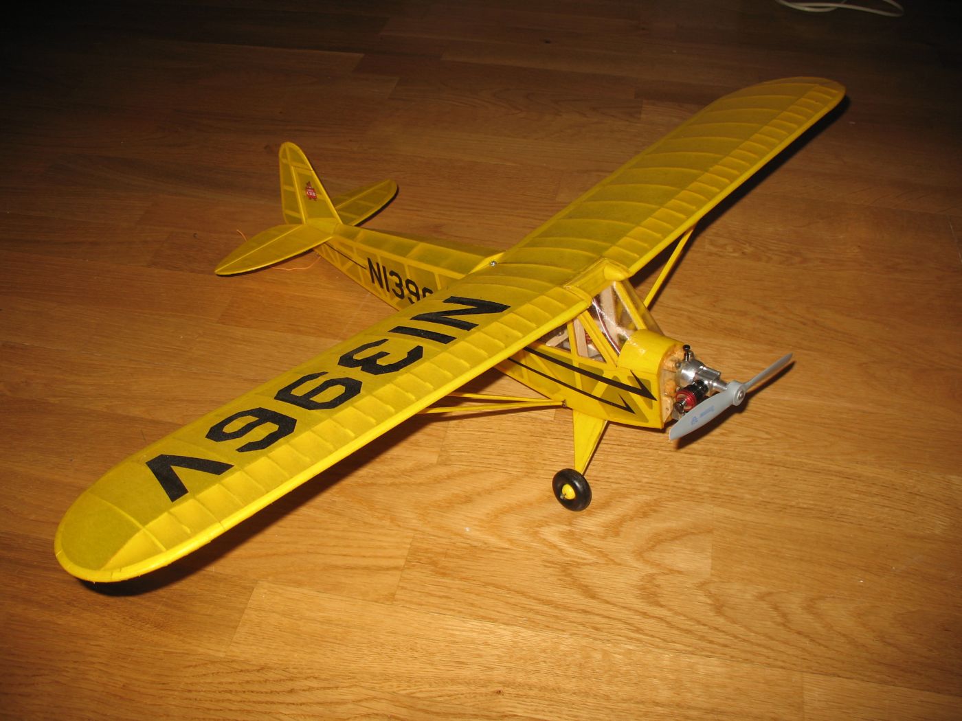 HELP! Looking for a ARF R/C plane that uses a COX 049 or 020 Img_1218