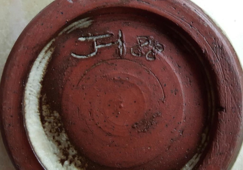 Oatmeal-glazed red earthenware bowl - JH mark 1988  20170412