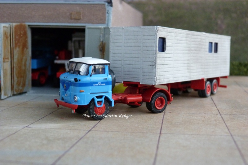 LPG "Roter Oktober" verschiedene Fahrzeuge im Design dieser LPG - Seite 4 3710