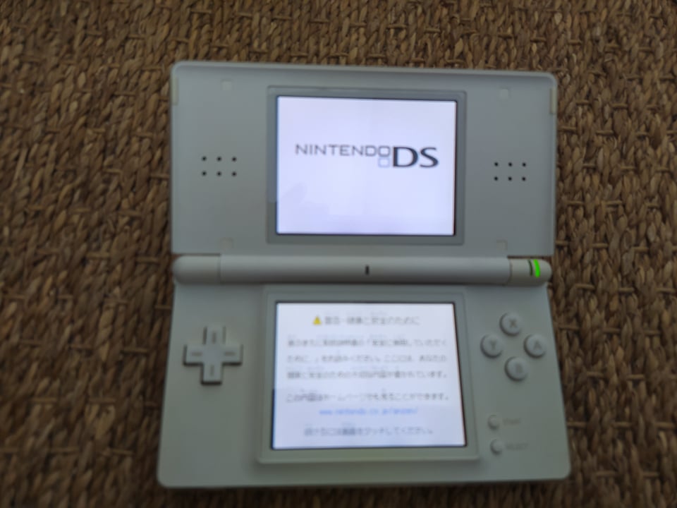 [VENDS] Nintendo DS Lite édition Pokemon Giratina 24226710