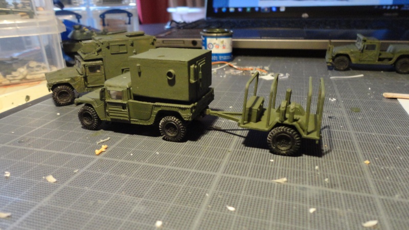 (DRAGON) HMMWV x 12 - Page 2 Dsc03532