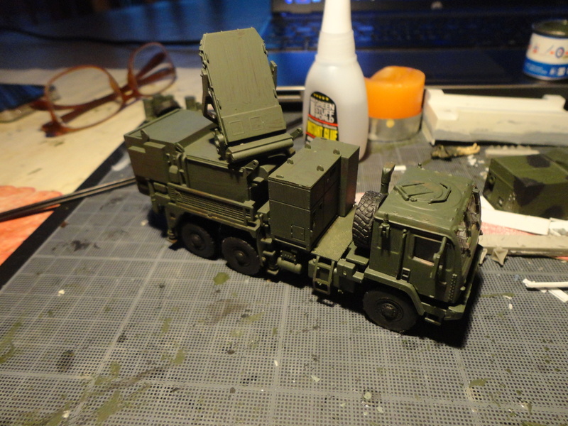 [ACADEMY & PLANET MODELS] M1120A2 LHS avec CONTAINER   FINI !  Dsc09623