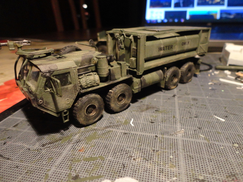 [ACADEMY & PLANET MODELS] M1120A2 LHS avec CONTAINER   FINI !  Dsc09742