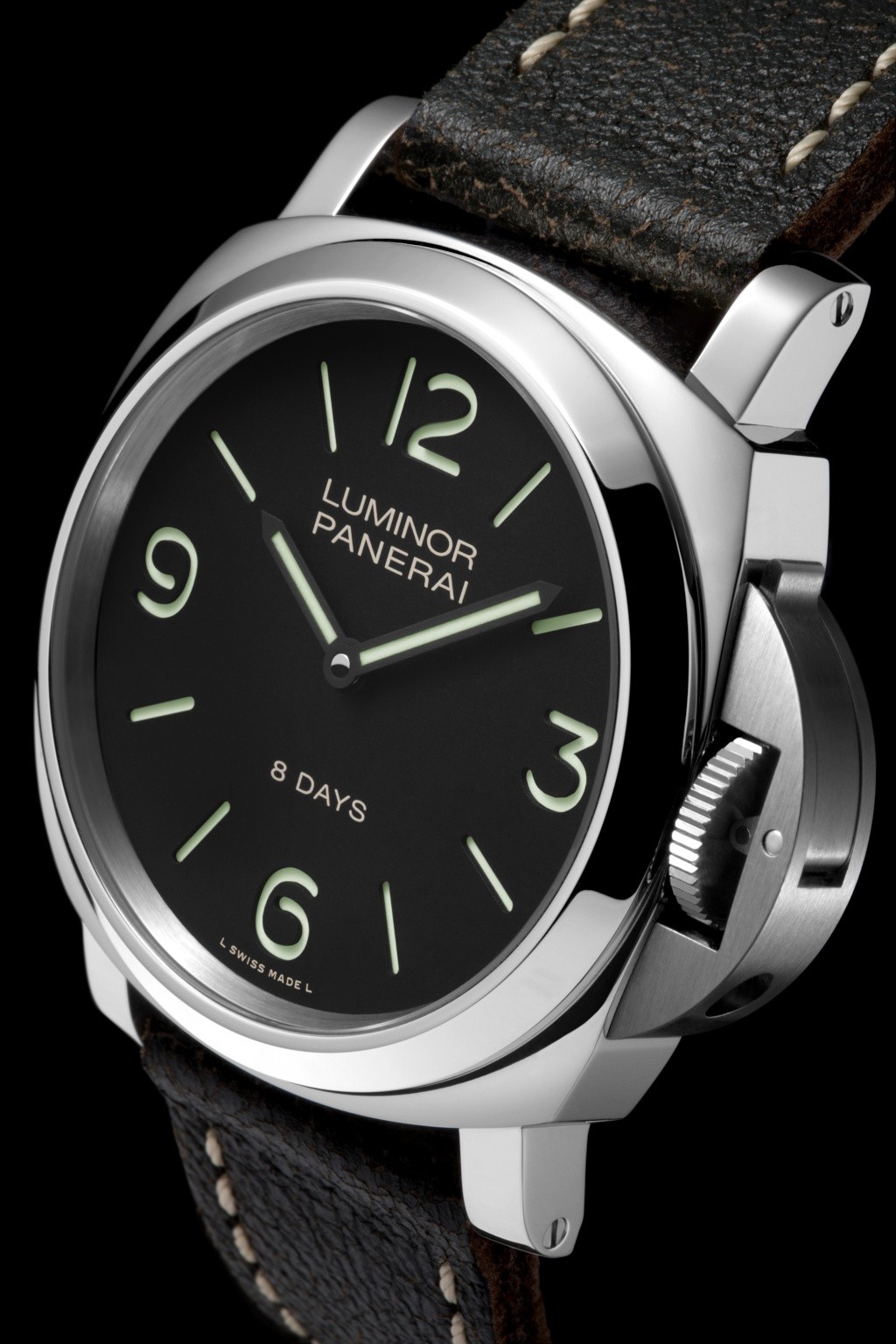 Communiqué de Presse : LUMINOR BASE 8 JOURS - ACIER - 44mm - PAM00560 Pam56014