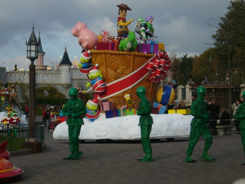 une journée magique à Disney en amoureux pour la saison de noel le 27 novembre - Page 5 P1020220