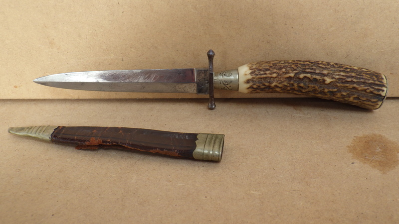 Couteau (dague,) à deux tranchants  Rimg3125