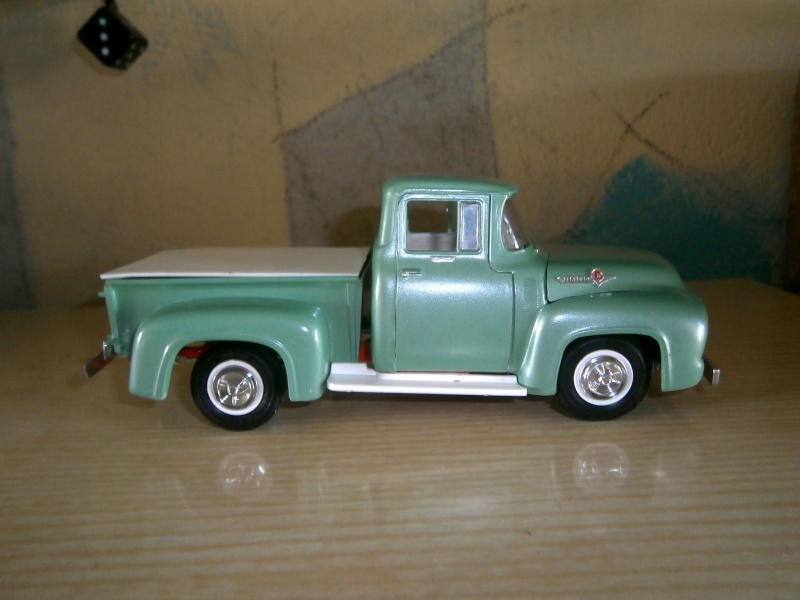 Ford F100 1956 - Revell 1:25 P4280012