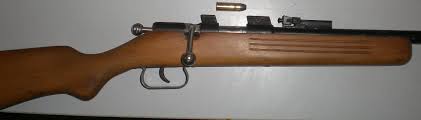 besoin d'aide identification vieille carabine Manuar10