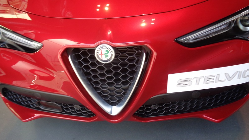 Communication officielle Alfa Romeo  - Page 2 Dsc01541