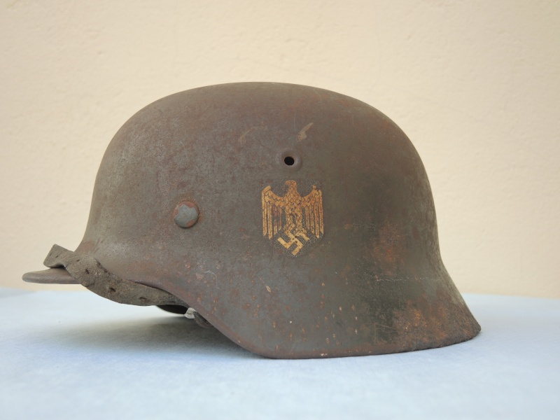 Casque allemand heer M40 à insigne Dscn1310