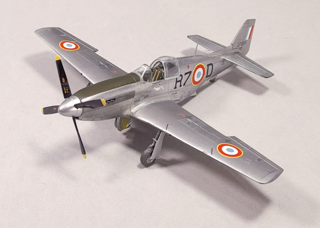 (VITRINE) ARMA HOBBY - 1/72 - F-6C-10-NA MUSTANG - GR II/33 Savoie Capt1794