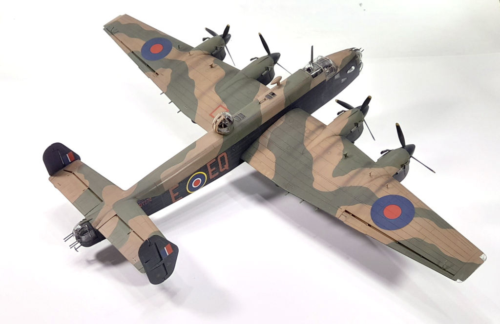 [REVELL] 1/72 - Handley Page Halifax B Mk II - pilote Denis BLUM Capt2289