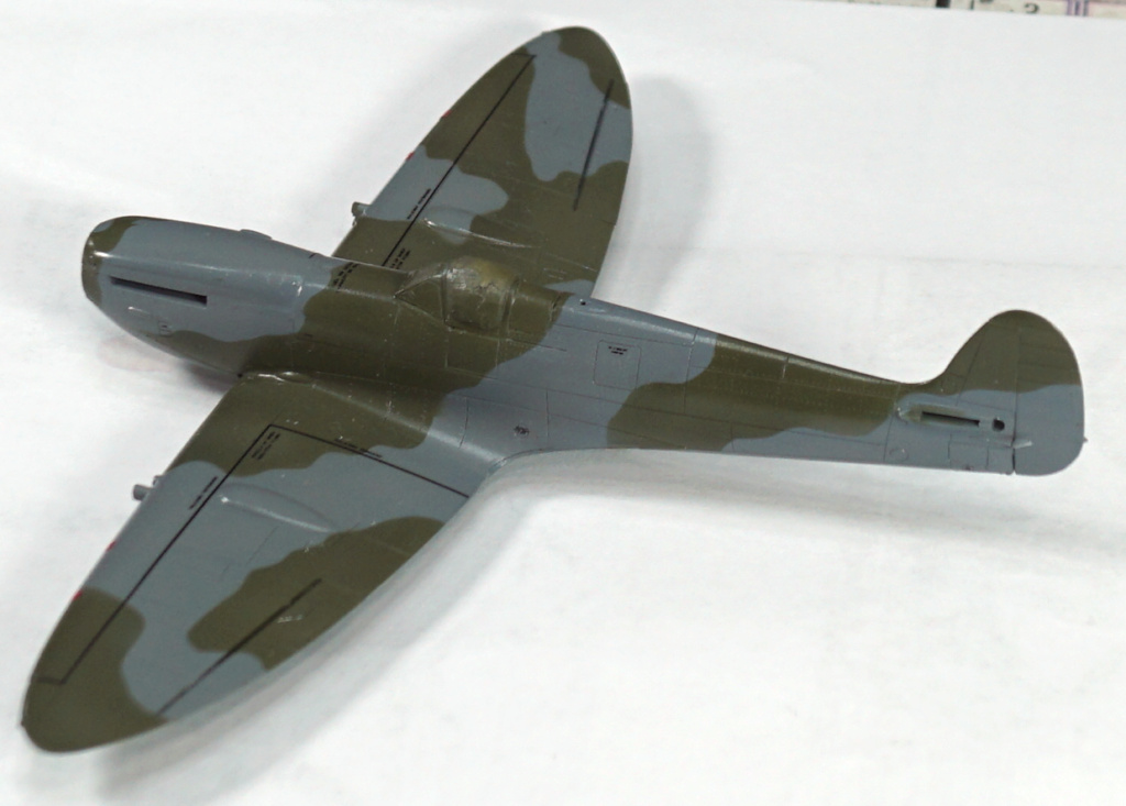 [GB Eduard] SPITFIRE MkIXc 1/72 - 8J°GG Capitaine Gabriel Gauthier, Commandant du GC II/7 326sq - Page 5 Captu808