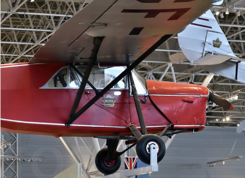 [Avi Models] De Havilland DH80A Puss Moth  Captur43