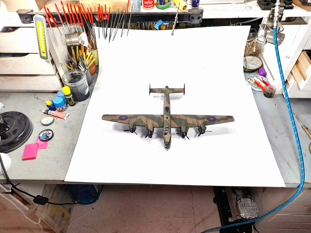 [REVELL] 1/72 - Handley Page Halifax B Mk II - pilote Denis BLUM Halifa11