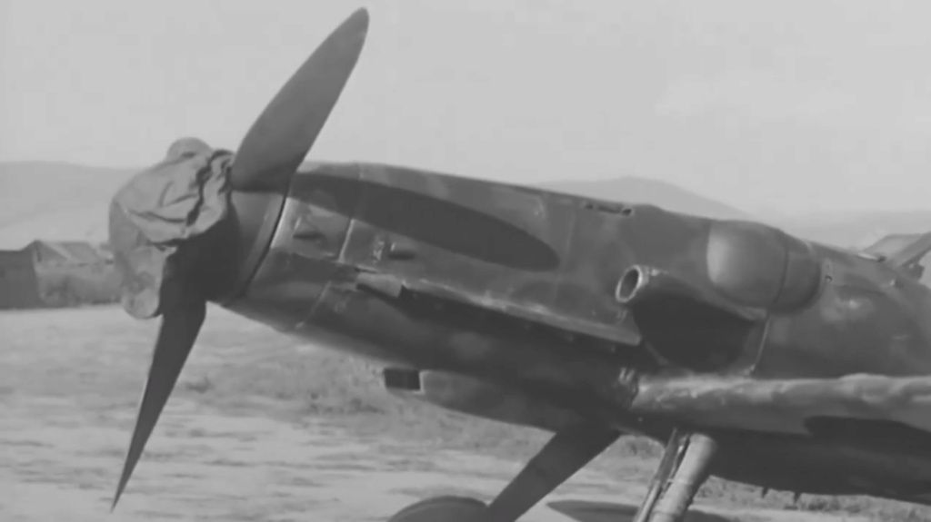 [AZ MODELS] 1/72  - Messerschmitt bf 109 G6 - René DARBOIS-évasion par l'Italie 1944. (bf109) Walkar13