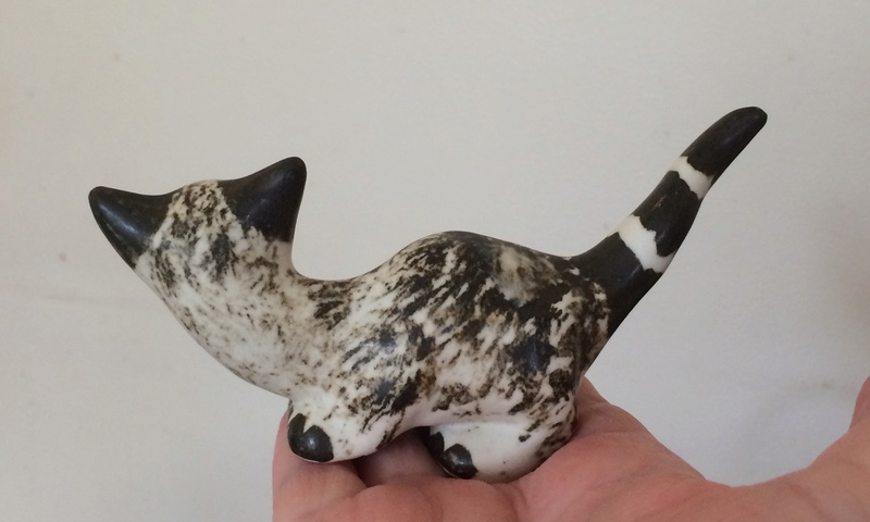 Stylised pottery cat - Parkinson? Reychan?  Img_6813