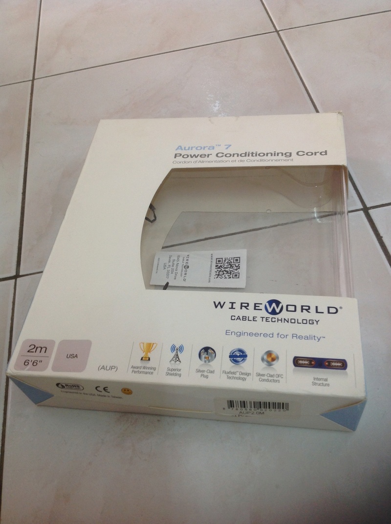 Wireworld Aurora 7 power cord (Sold) Image19