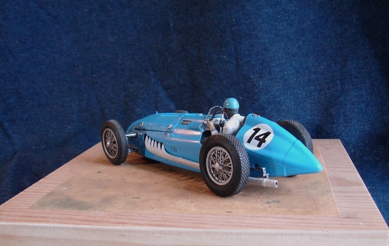 Talbot Lago GP Heller 1/24 - Page 2 Dsc00848