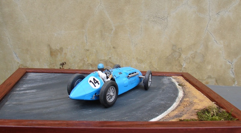 Talbot Lago T26 GP (Heller 1/24) Dsc00942