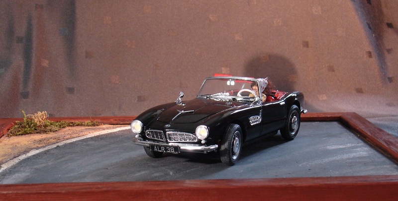 "cheveux au vent" (BMW 507 cabriolet Revell 1/24) Dsc01127